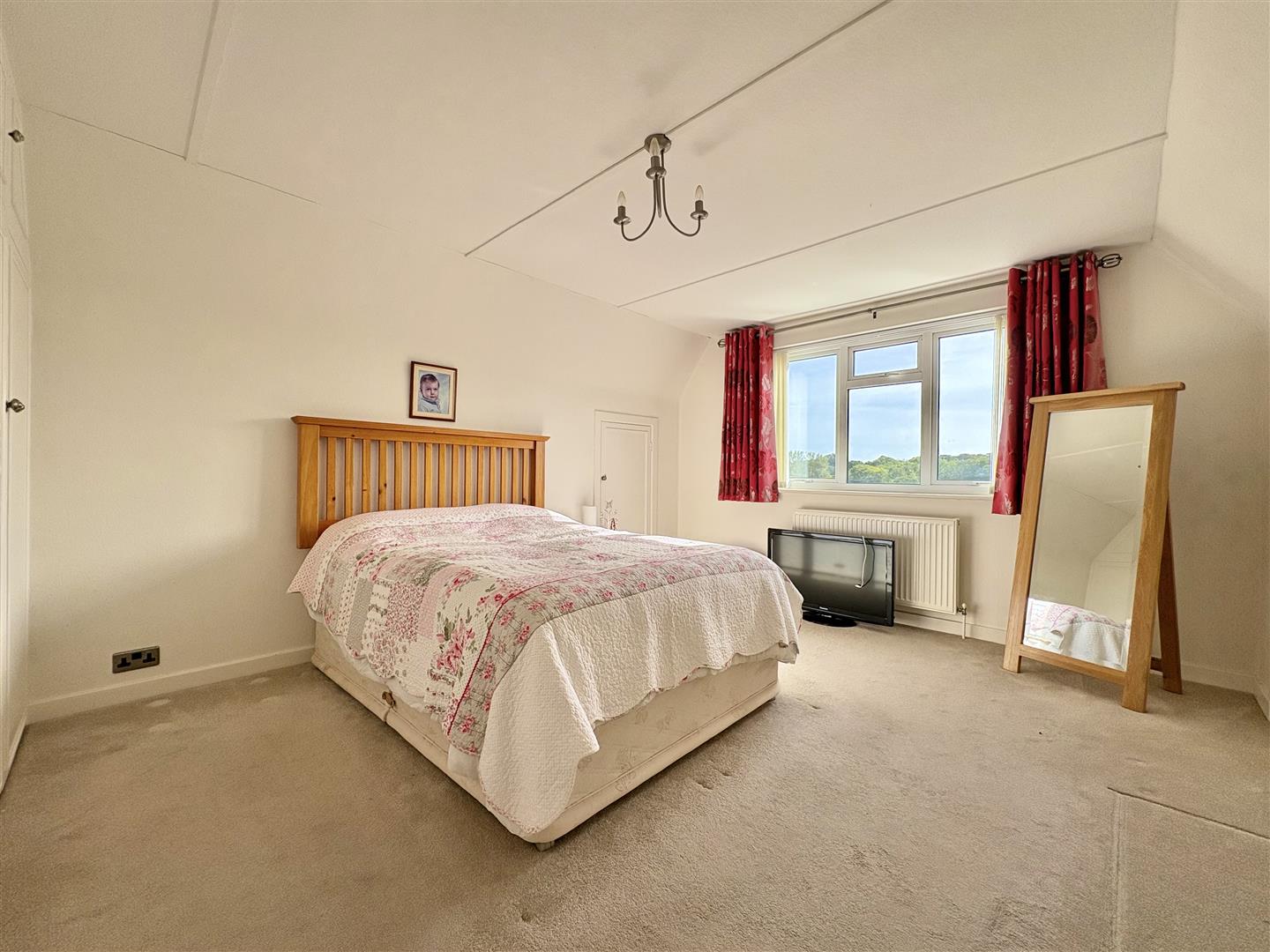 Farley Way, Fairlight